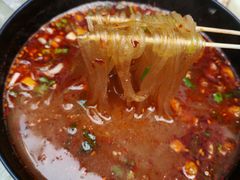 -牵人麻辣粉(粉巷店)