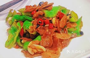 Spicy Stir-Fried Pork Belly with Chili