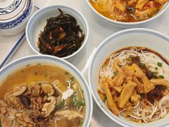 -邱芳粉店(迎宾大道旗舰店)