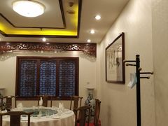 包厢-九花山烤鸭店