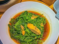 金花菜蚌肉-蜜桃餐厅·伴山(绿宝广场店)
