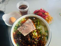 -伊穆祥牛肉面总店·清真