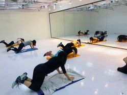 -STUDIO E POLE DANCE