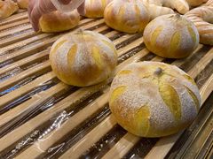 -小蜜蜂·Bakery&Coffee(翰子花园店)