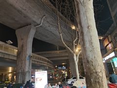 -老街烧烤大排档·地道湖北菜·龙虾馆(汉口火车站店)