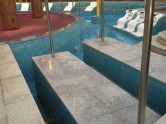 -宁波杭州湾海底温泉