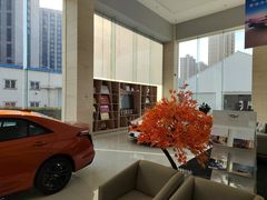 -百联沪通凯迪拉克4s店