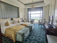 -湖北文旅洪宾红莲湖酒店