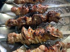 -烤肉小伙烤肉店