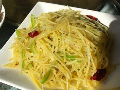 -天天向上素食餐厅(五台山店)