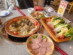 -阿婆情腊排骨火锅(金虹路店)