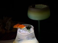 -FOUR PLAY BAR