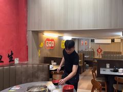 -官塘陈记鱼生·潮汕砂锅粥·牛肉火锅(潮枫路总店)
