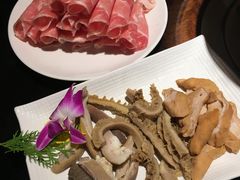 -鼎王麻辣锅(七贤店)
