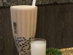 大红袍珍珠奶茶-湊湊火锅·茶憩(杭州湖滨银泰in77店)