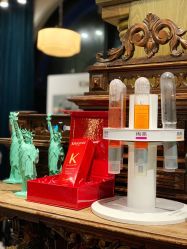 -TWOFACE 双面理发馆