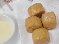 -乡土黄·鲜牛肉火锅·小龙虾(兴业街店)