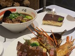 -静香HOUSE·全时段融合餐厅(七星欢乐颂店)