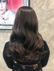 -AKOZO Beauty Salon