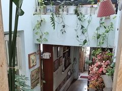 -Rabbit Cafe私房西餐甜点咖啡(栖霞路店)