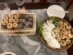 炭烤野生菌清盘-蔼若春.传承三十年云南菜(金碧公园店)