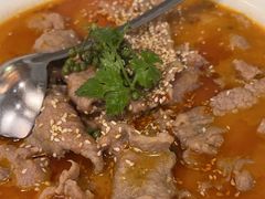 泡菜牛肉锅-付掌柜在成都·热炒砂锅集(金禾店)