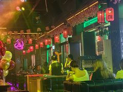 -喜鹊音乐酒馆(西街店)