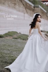 -Lady  Jane高端婚纱礼服馆