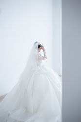 -禕·愫白婚纱商店