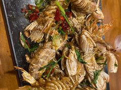 -老东镇啤酒屋海鲜加工·蒸汽海鲜·海鲜烧烤(台东店)