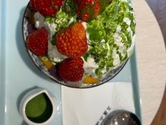 抹茶生乳冰沙-王守财小山園