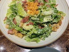 凯撒沙拉-Let'sBURGERplus·非常创意汉堡(三里屯店)
