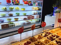 -涨巢·潮玩水疗局