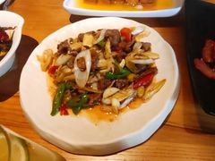 -隔壁老王·家常云南菜(花巷店)