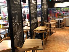 用餐区-肯德基(福清万达店)