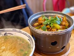 干锅牛蛙面-霸道川面馆(张江店)