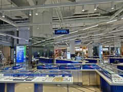 -优购镜仓(黄岛吾悦店)
