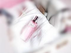 -DIOR迪奥(德基广场女装店)