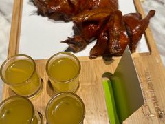 红烧乳鸽-汤城小厨•粤菜•靓汤(西直门凯德MALL店)