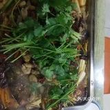 有辣的，也有不辣的。如果是好几个朋友去的话