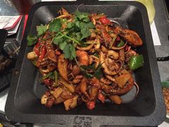 -炭舍干锅·烤鱼(扬名广场店)