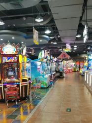 -菲菲羊乐园(临平银泰城店)