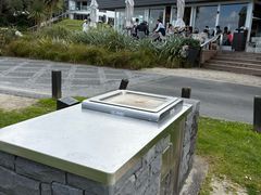 -Takapuna Beach Cafe