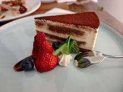 -Golden Lily河内巴黎法越料理餐厅(建国西路店)