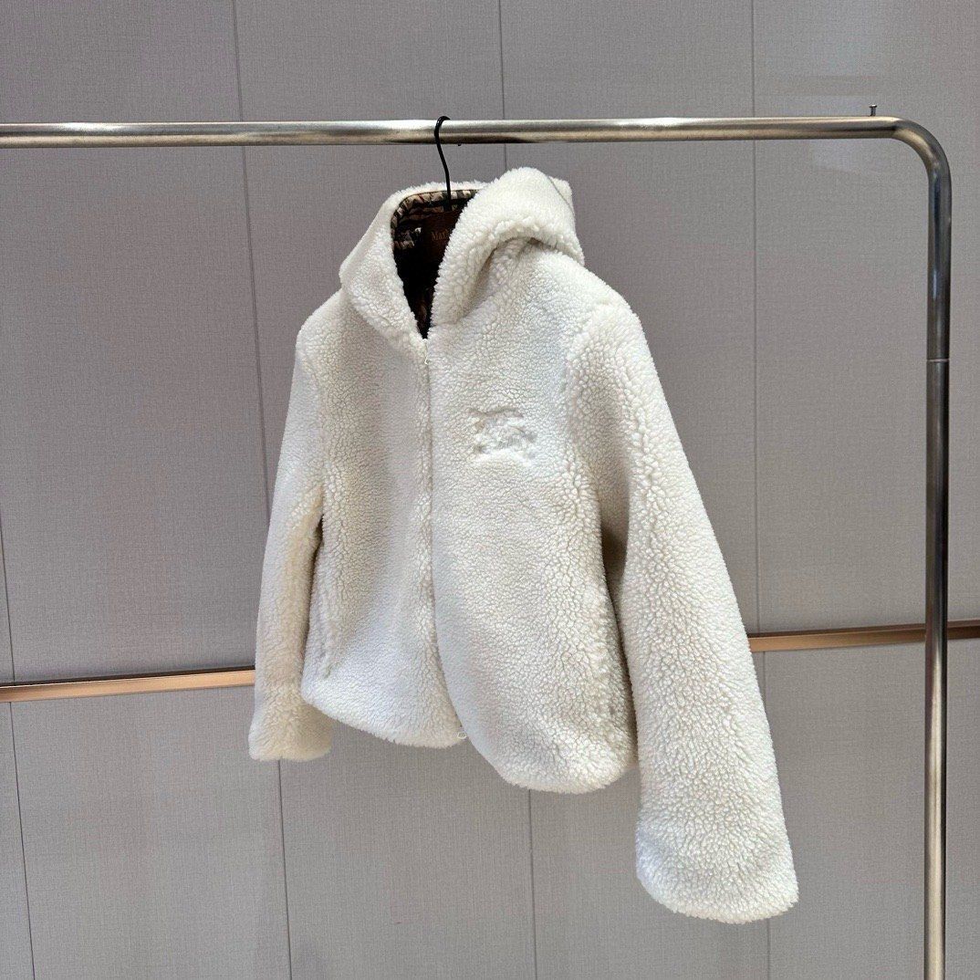 burberry泰迪熊外套