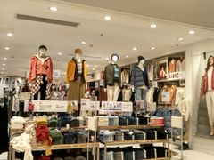 -优衣库(上海金桥国际商业广场店)