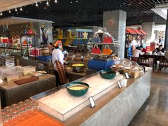 自助取餐区-武汉世茂希尔顿酒店·汇·全日餐厅