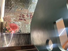 -嗨辣小聚·盘锦河蟹·海鲜烧烤龙虾(盘锦十年好店)