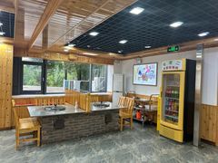 -屯老二农家铁锅炖·行业领军者(梅江店)
