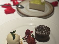 -Mogul Eatery·大亨餐酒馆